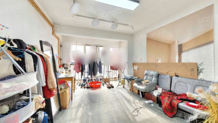 聆湖苑二手房实景图