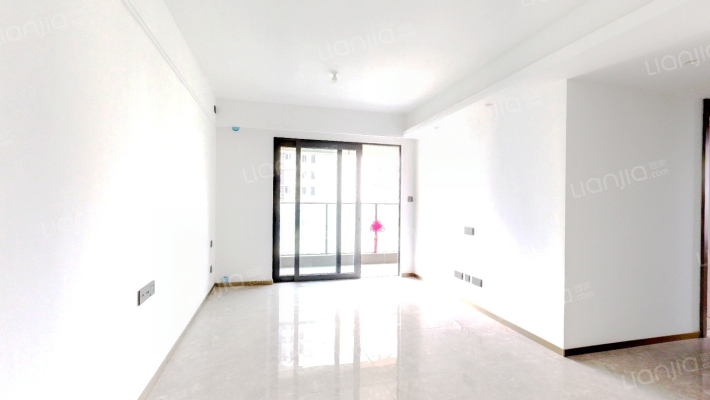 招商臻湾府二手房实景图