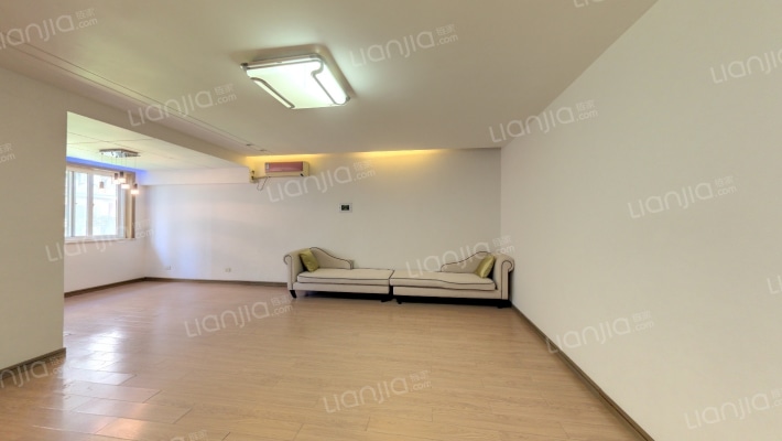 宝纶大厦二手房实景图