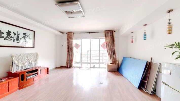 立马华庭二手房实景图