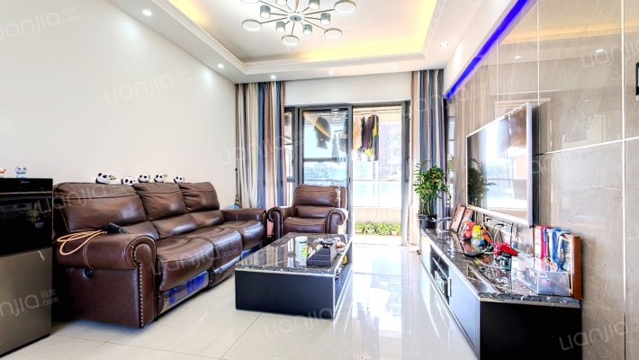 奕翠园二手房实景图