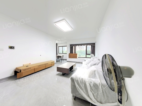 整租·两江春城春逸苑 3室2厅 东南/南