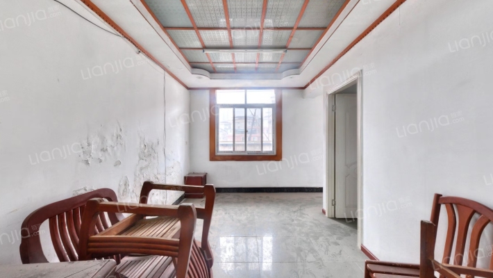 黄兴路35号二手房实景图