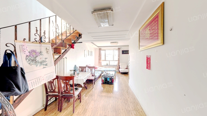 艺术家园二手房实景图