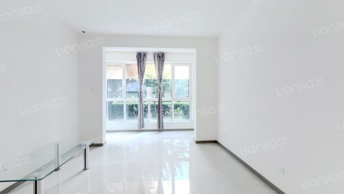 小区空中花园设计小区环境好  户型 南北通透-客厅