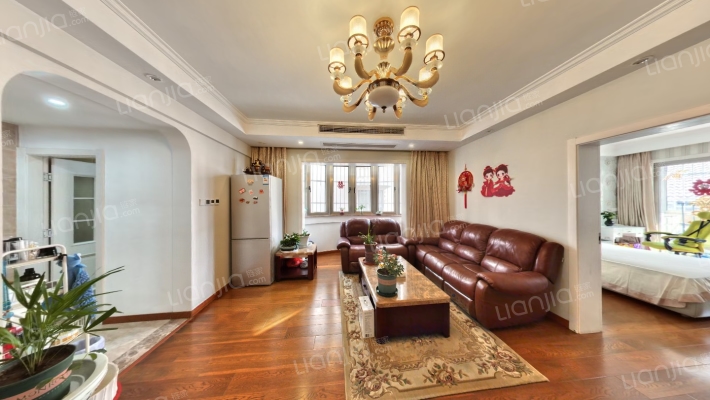 清华公寓二手房实景图