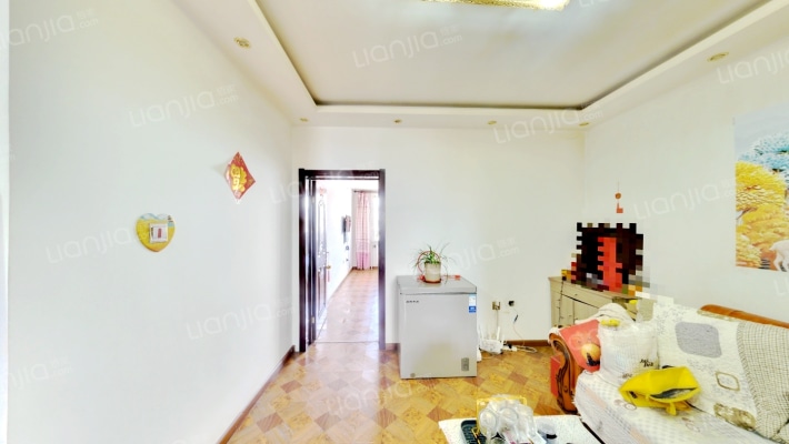 富强C区二手房实景图