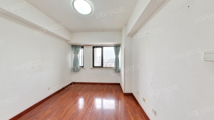 晶采大厦二手房实景图