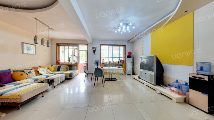 辛甸花园卫生局宿舍二手房实景图