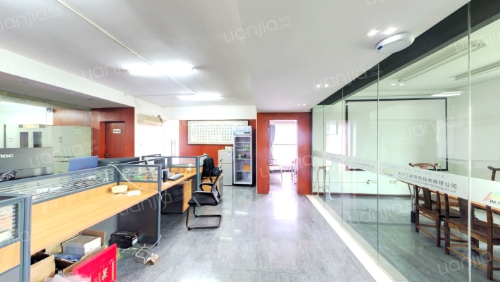 兴威名座二手房实景图