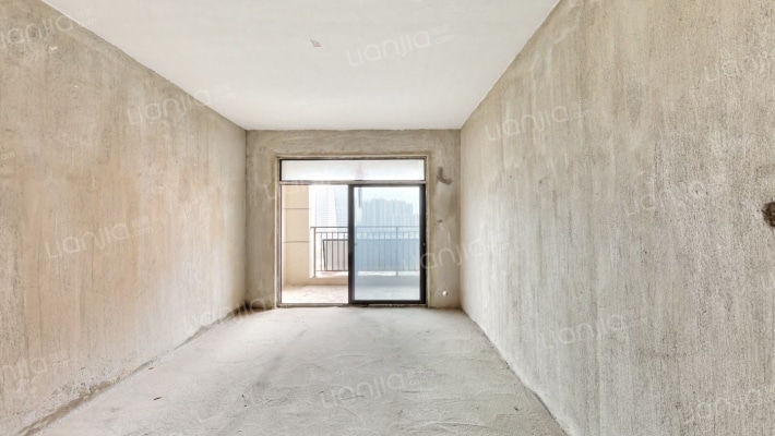 春天里二手房实景图