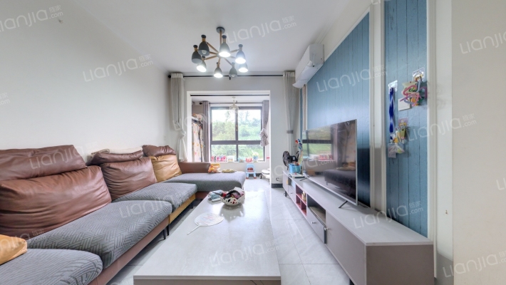 邦泰华府公馆二手房实景图