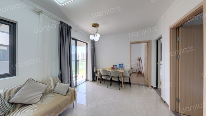 荣和银滩ONE二手房实景图