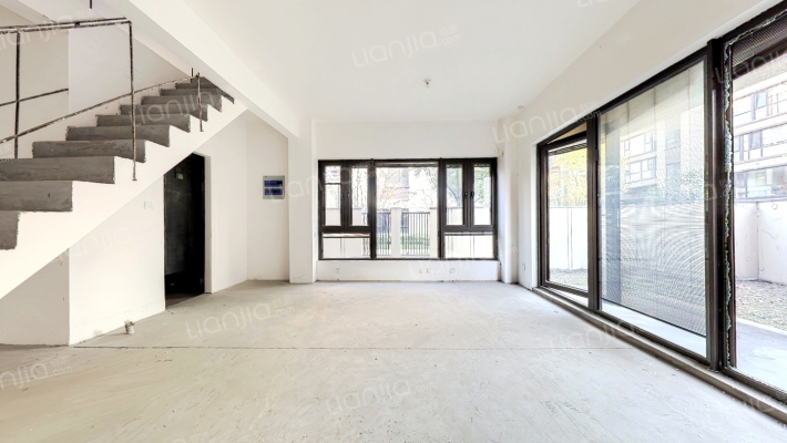 中联悦江山二手房实景图