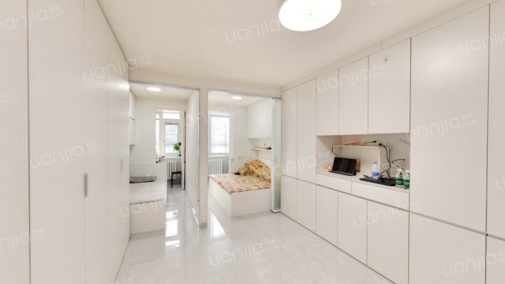 首师大附中宿舍楼二手房实景图