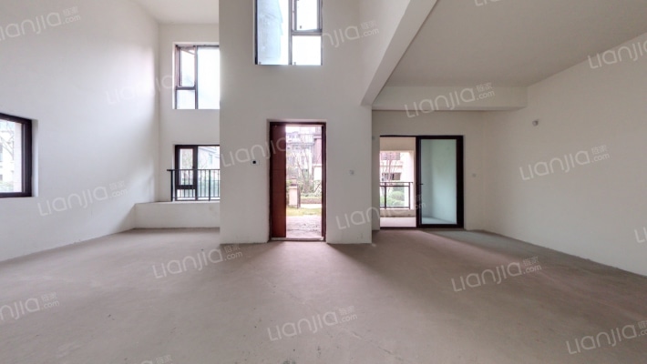 朗悦二手房实景图