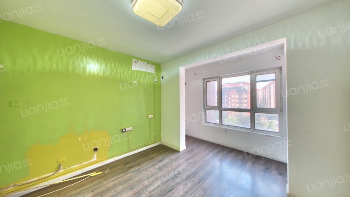 金地盈翠名轩二手房实景图