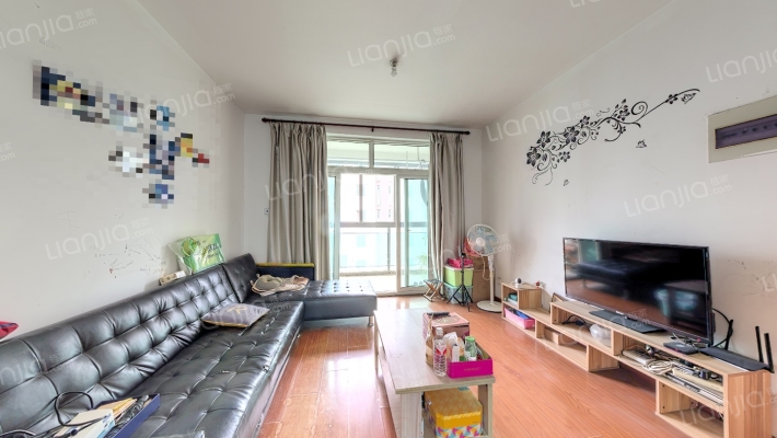 东城蓝郡二手房实景图