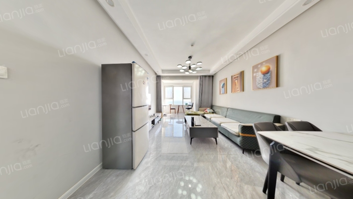 卓越维港二手房实景图