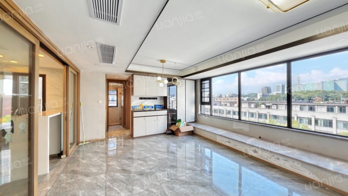 山语凤鸣府二手房实景图