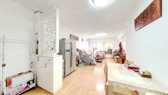 东方时代广场二手房实景图