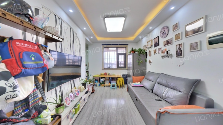 蓝色港湾三期二手房实景图