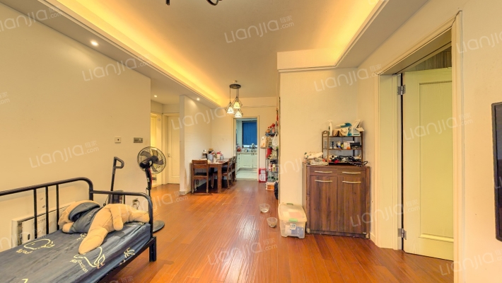 金辉天鹅湾二手房实景图