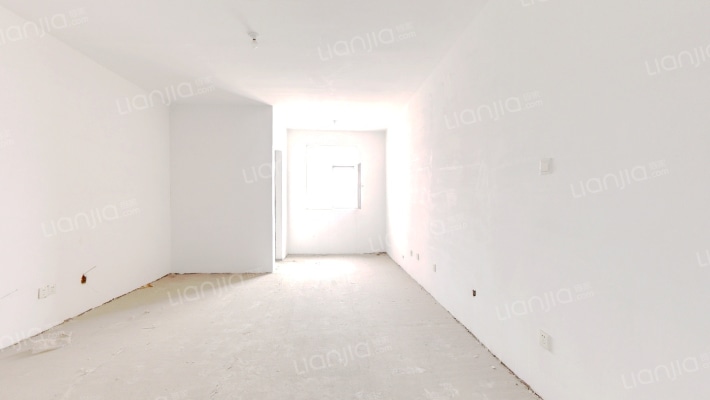 冠云路北，小区环境良好，宜居好户型，出行便利-客厅