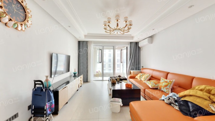 绿地华彤苑二手房实景图