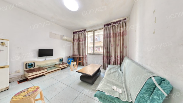 雏鹰巷邮政宿舍小区二手房实景图