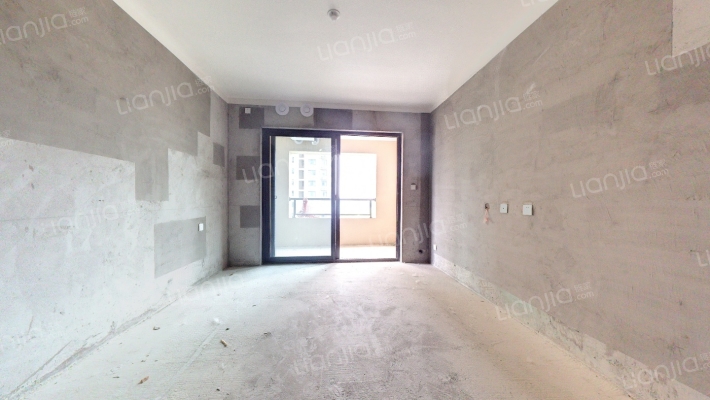 泰山誉景朗誉园二手房实景图