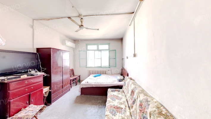 泰来东里二手房实景图