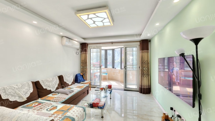 何山花园南区二手房实景图