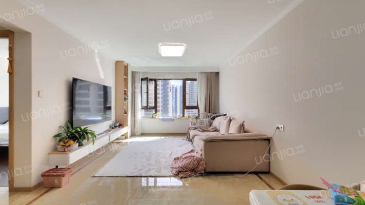 万科翡翠滨江二期二手房实景图