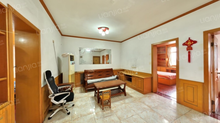 尧建新村二手房实景图