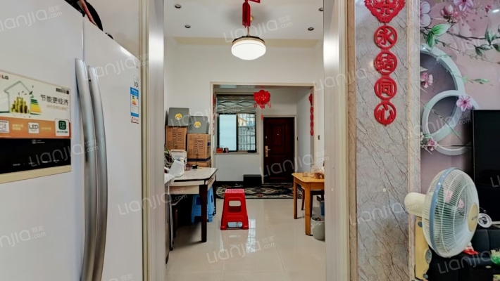 七里山社区三区二手房实景图