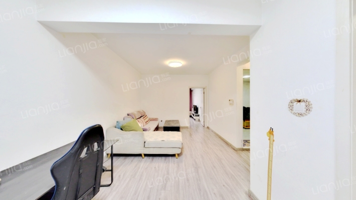 六合一方二手房实景图