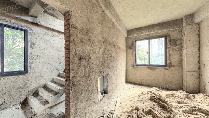 东山下间里二手房实景图