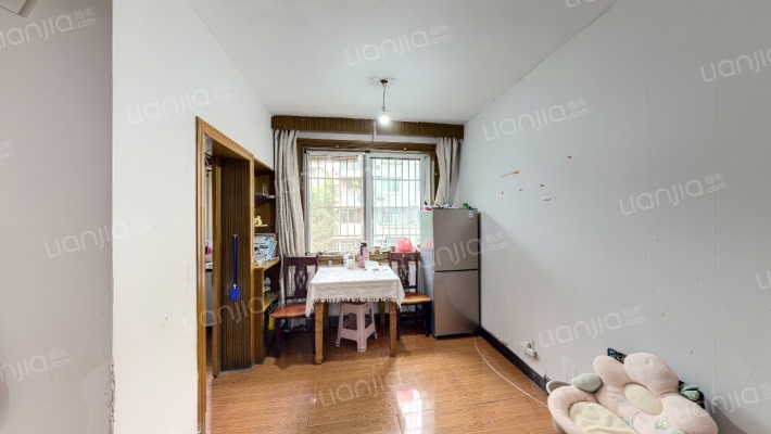 东海阳光苑二手房实景图