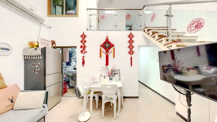 香缤时代园二手房实景图