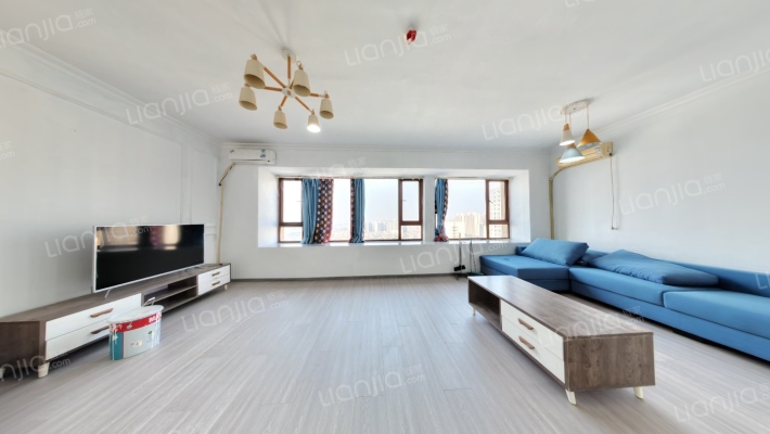 蓝花楹二手房实景图