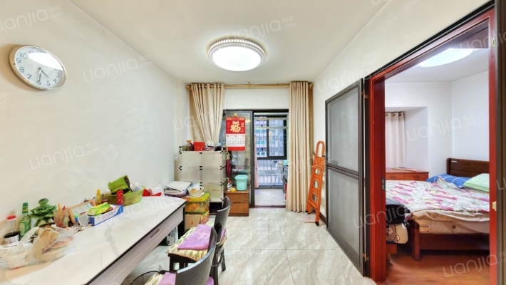 六一新苑二手房实景图