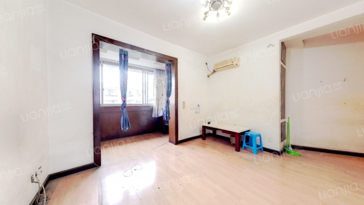 兴蓉北街3号二手房实景图