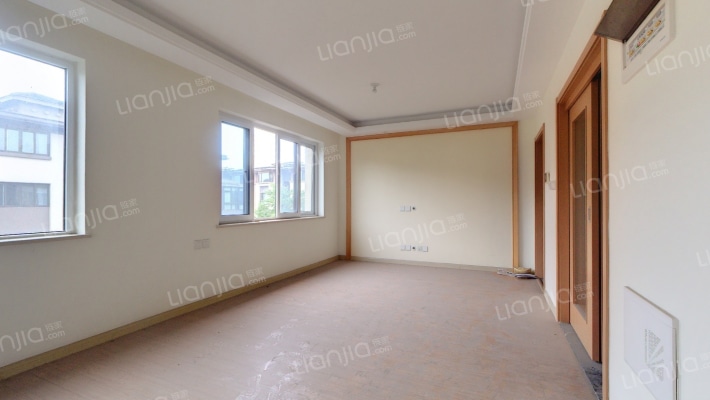 蓝光青城河谷国际度假区二手房实景图