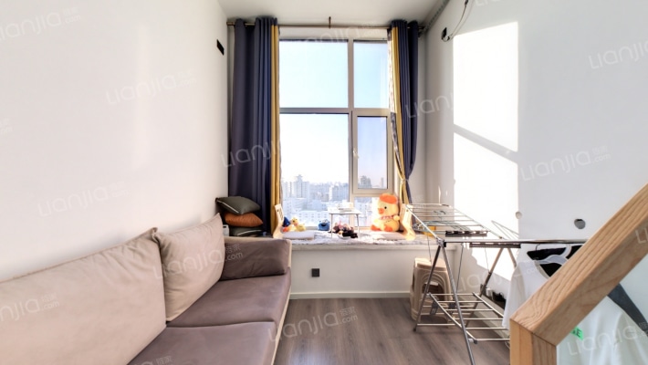 中东红街二手房实景图