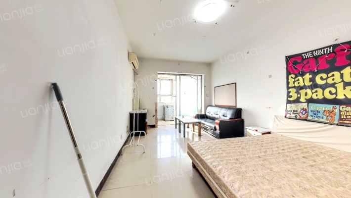 蓝山国际公寓二手房实景图