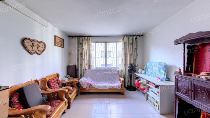 海东小区二手房实景图