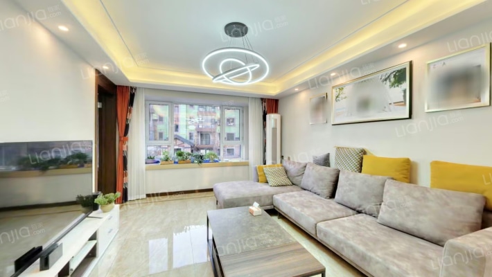 万科莱茵小镇二手房实景图