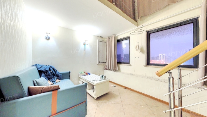 鑫鑫国际二手房实景图