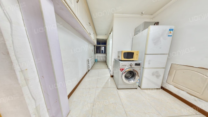 建大四小区二手房实景图